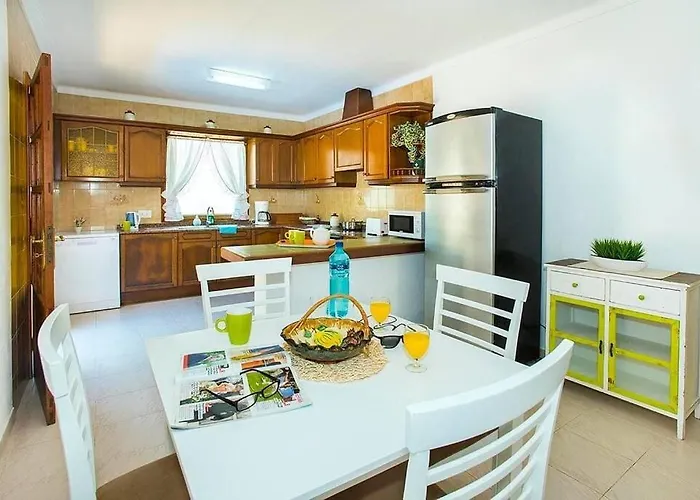 Geranios By Renthousing Pollença